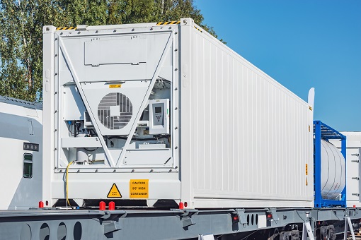 intermodal container with integrated cooling system